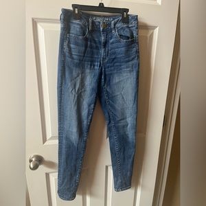 American Eagle Women’s blue jeans